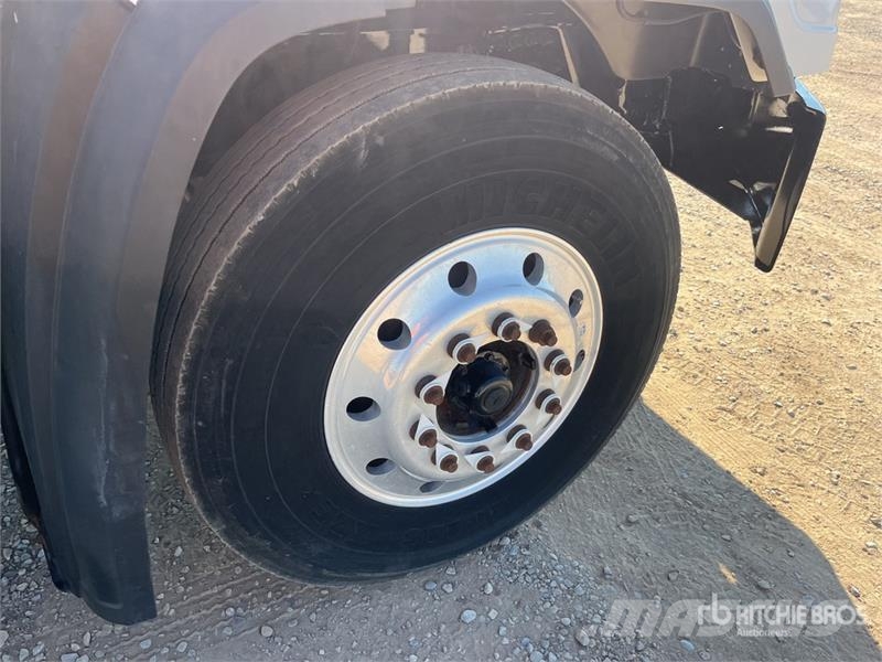 Freightliner 114SD 6x4 Rollback Truck Recovery vehicles