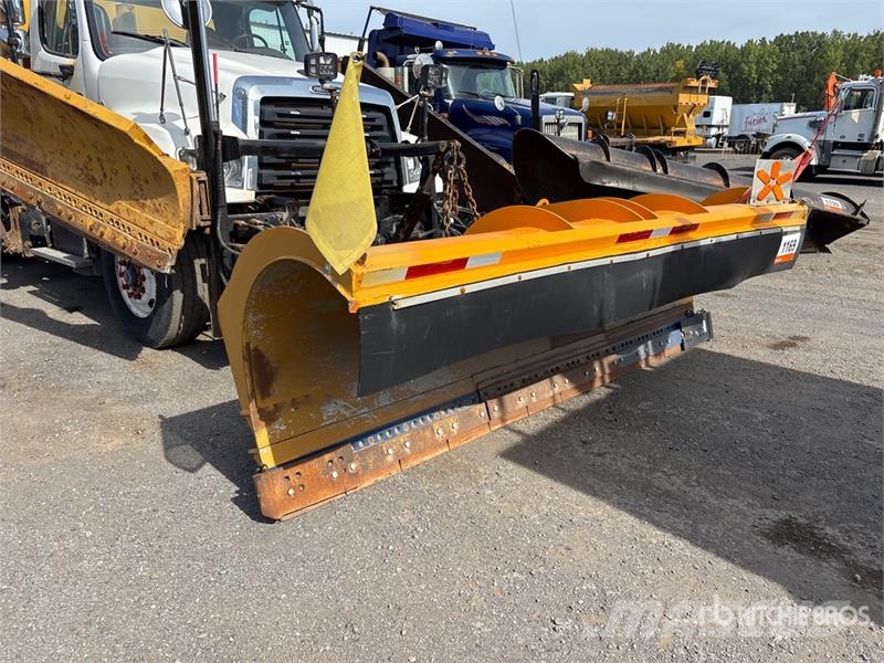 Freightliner 114SD 6x4 Snow Plow Truck 都市/通用型車輛