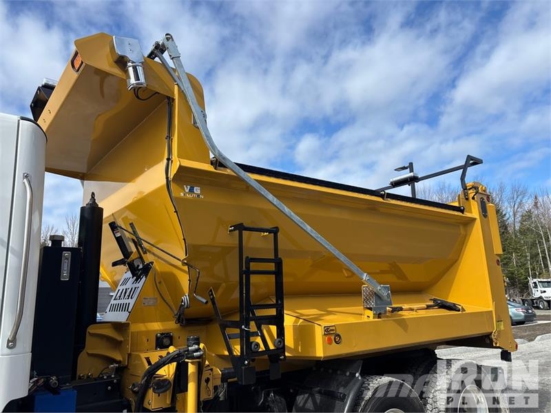 Freightliner 114SD 6x4 Snow Plow Truck (Unused) Forsvar/Miljø