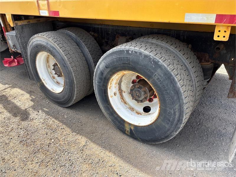 Freightliner 114SD 6x4 Snow Plow Truck 都市/通用型車輛