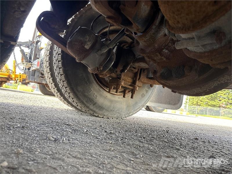 Freightliner 114SD 6x4 Snow Plow Truck 都市/通用型車輛
