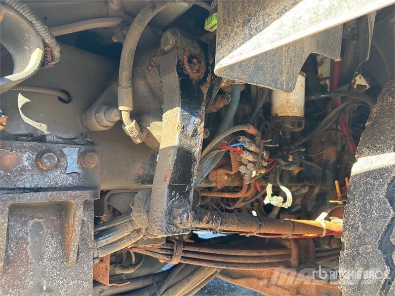 Freightliner 114SD 6x4 Snow Plow Truck Visuotinės / bendrosios paskirties automobiliai