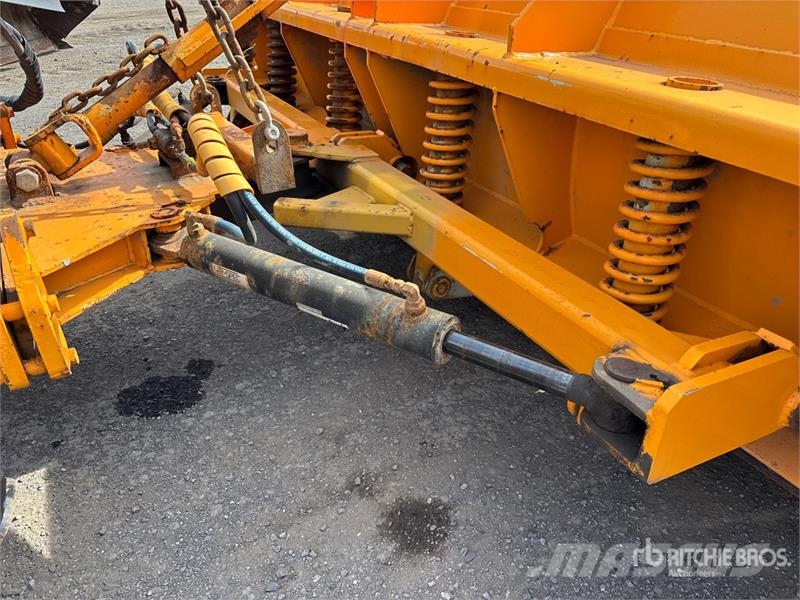 Freightliner 114SD 6x4 Snow Plow Truck 都市/通用型車輛