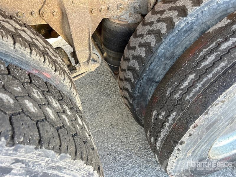 Freightliner 114SD 6x4 T/A Dump Truck Tippbil