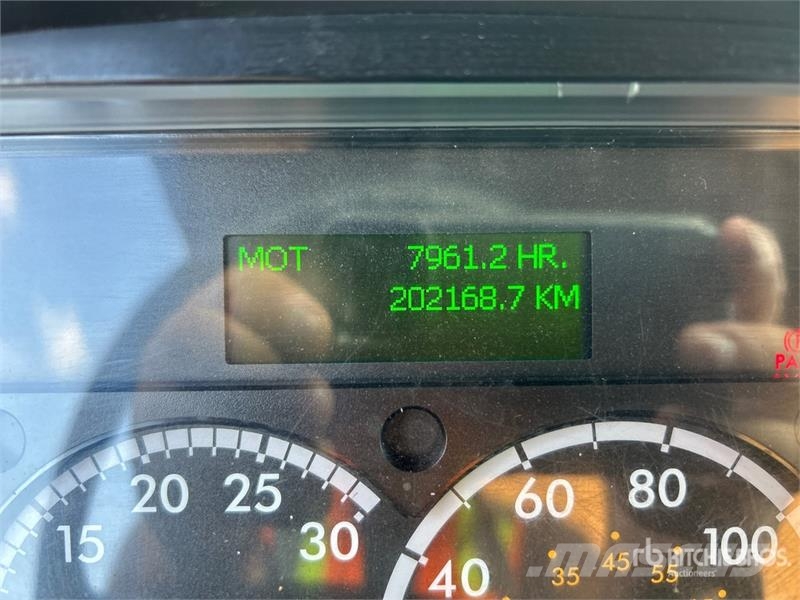 Freightliner 114SD 6x4 Snow Plow Truck مركبات الأغراض العامة