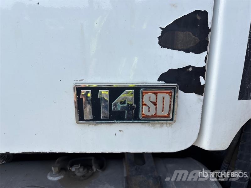Freightliner 114SD 6x4 Snow Plow Truck 都市/通用型車輛