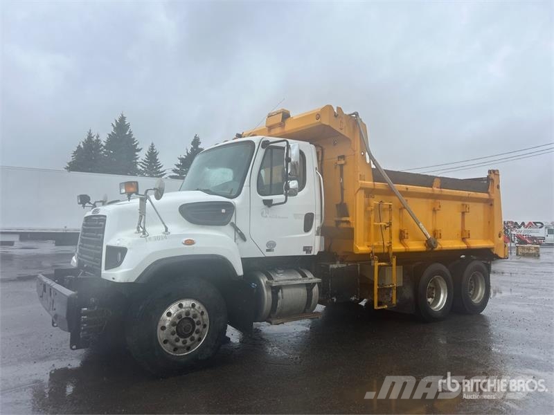 Freightliner 114SD 6x4 T/A Dump Truck Sklápěče