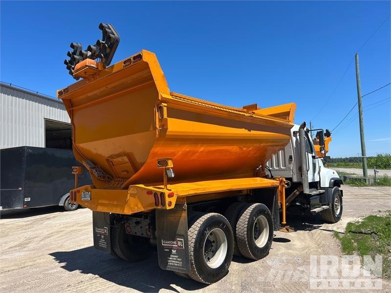 Freightliner 114SD 6x4 Snow Plow Truck Komunálne / Multi-úžitkové vozidlá
