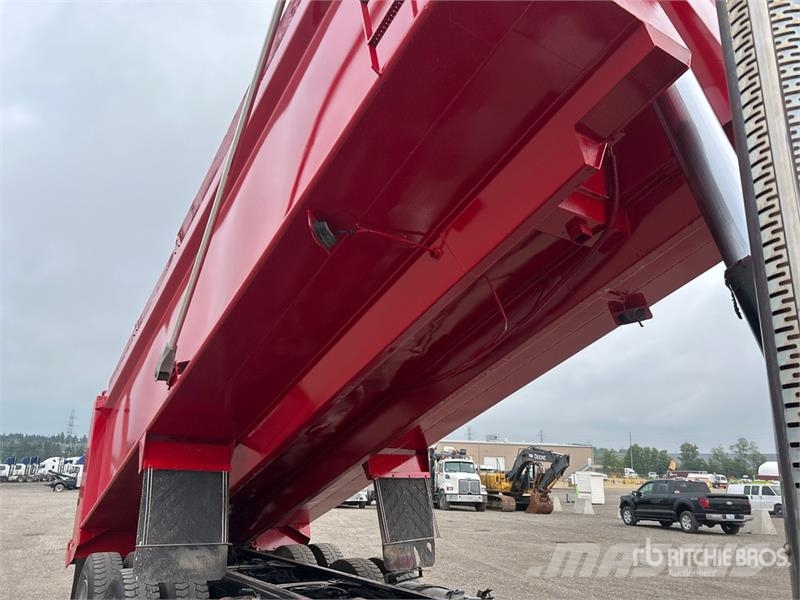 Freightliner 114SD 8x4 Twin-Steer T/A Dump Truck Tipper trucks