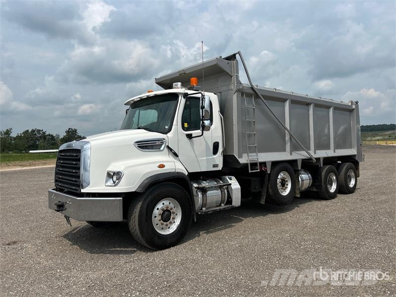 Freightliner 114SD 8x4 Tri/A Dump Truck Tipper trucks
