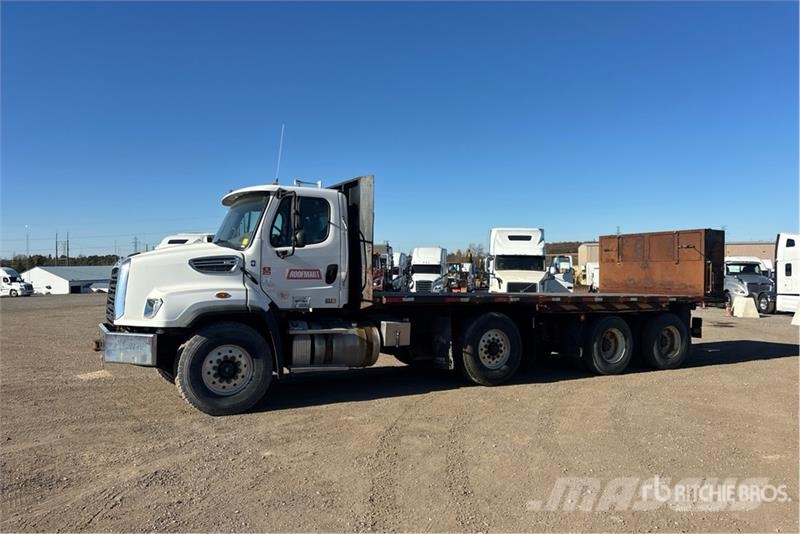 Freightliner 114SD 8x4 Flatbed Truck Kamioni sa otvorenim sandukom