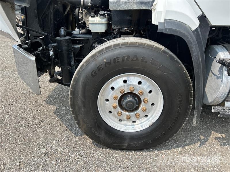 Freightliner 114SD 8x4 Tri/A Dump Truck Tipper trucks