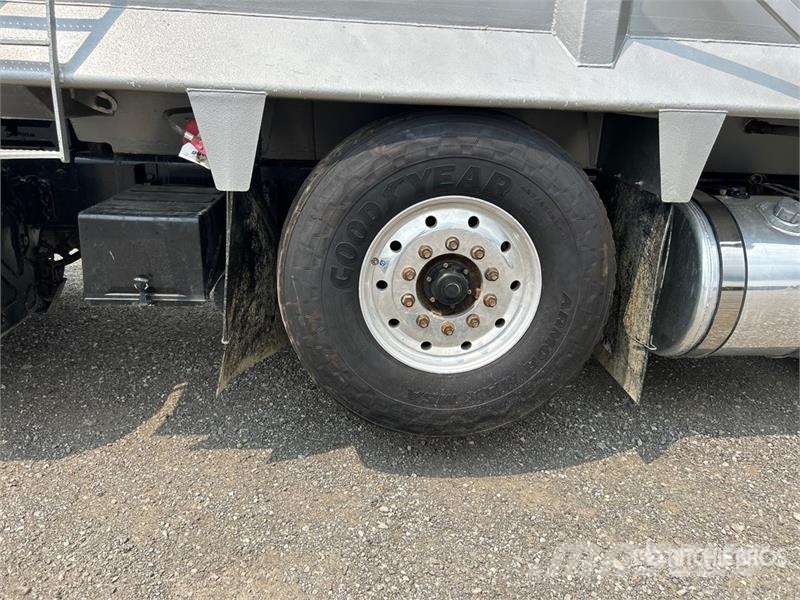 Freightliner 114SD 8x4 Tri/A Dump Truck Tipper trucks