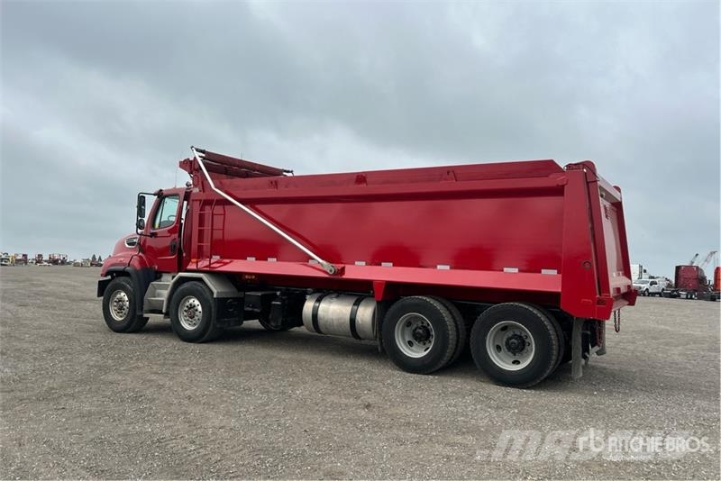 Freightliner 114SD 8x4 Twin-Steer T/A Dump Truck Tipper trucks
