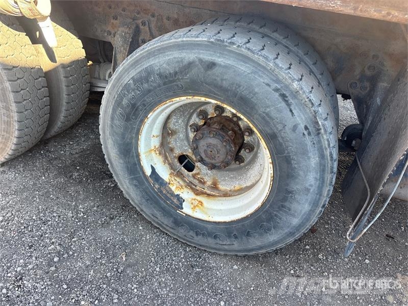 Freightliner 114SD 8x4 Flatbed Truck Kamioni sa otvorenim sandukom