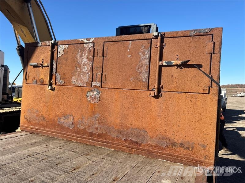 Freightliner 114SD 8x4 Flatbed Truck Kamioni sa otvorenim sandukom