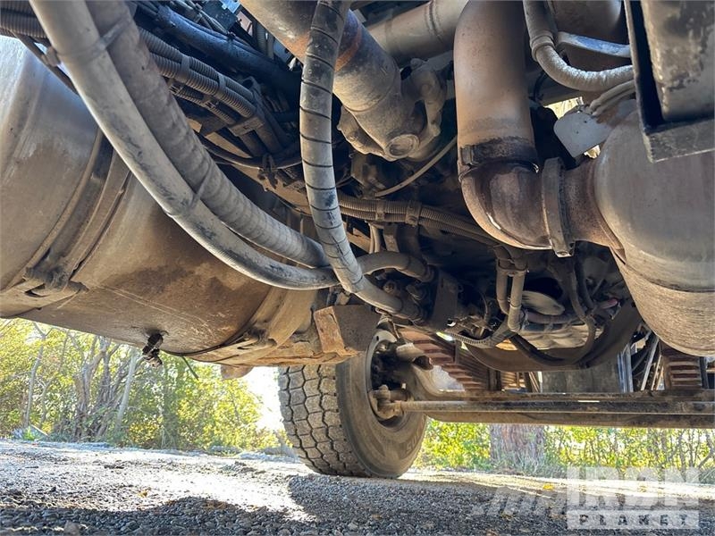 Freightliner 122SD 8x4 Tri/A Dump Truck Kipper