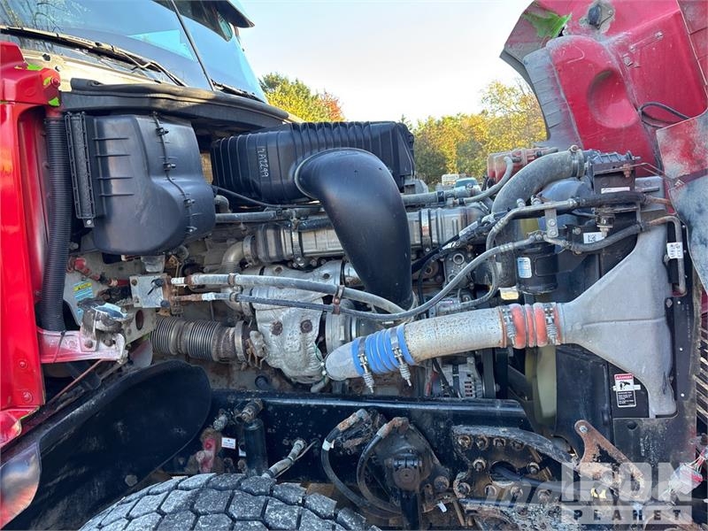 Freightliner 122SD 8x4 Tri/A Dump Truck Kipper