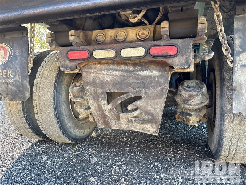 Freightliner 122SD 8x4 Tri/A Dump Truck Kipper