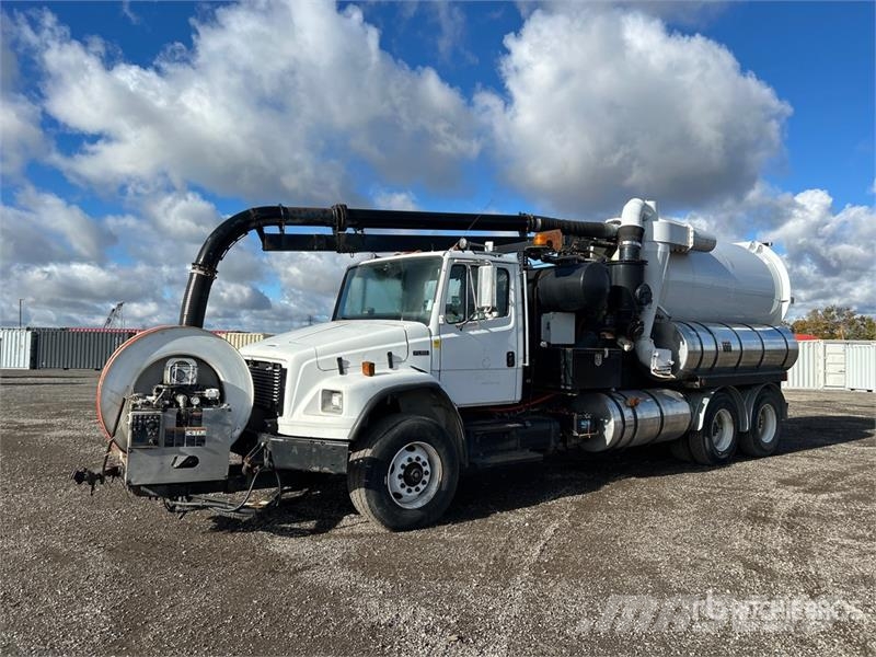 Freightliner 2105 on Freightliner FL80 6x4 Sewer Cleaner Truck Kolkenzuigers