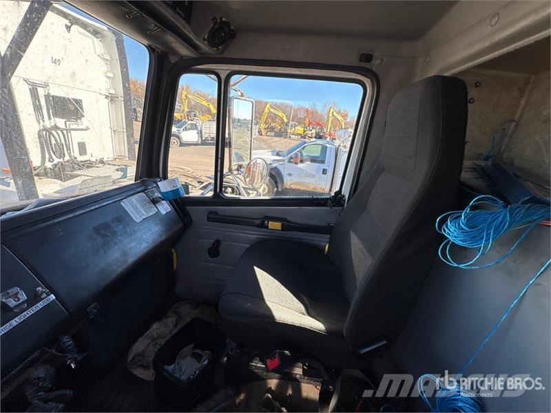 Freightliner 500-55-AU 55 ft on  Freightliner FL 80 6x4 Bucket  Bilmontert lift