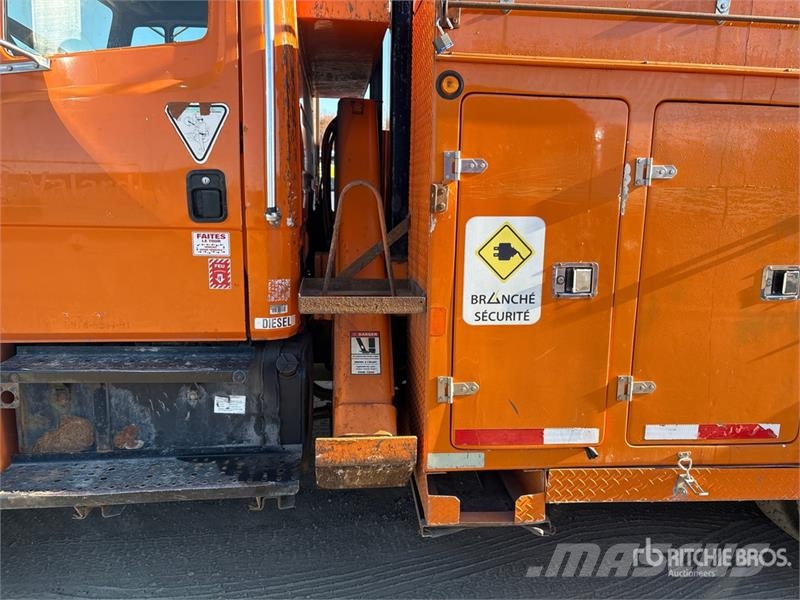 Freightliner 500-55-AU 55 ft on  Freightliner FL 80 6x4 Bucket  Bilmontert lift