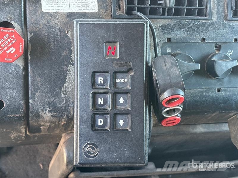 Freightliner 500-55-AU 55 ft on  Freightliner FL 80 6x4 Bucket  Bilmontert lift
