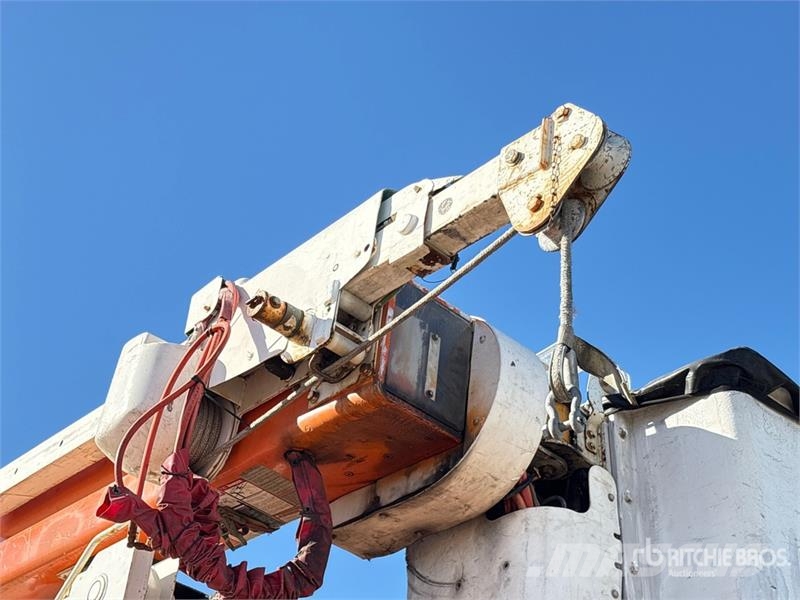 Freightliner 500-55-AU 55 ft on  Freightliner FL 80 6x4 Bucket  Bilmontert lift