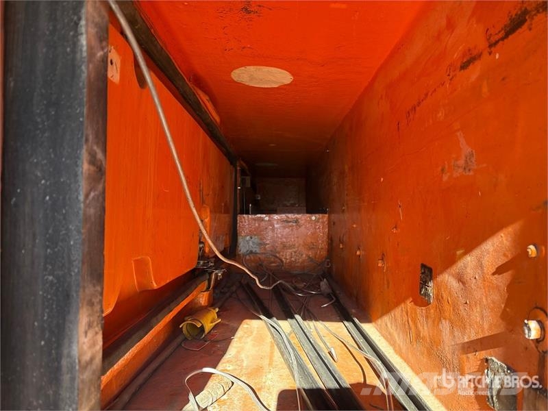 Freightliner 500-55-AU 55 ft on  Freightliner FL 80 6x4 Bucket  Bilmontert lift