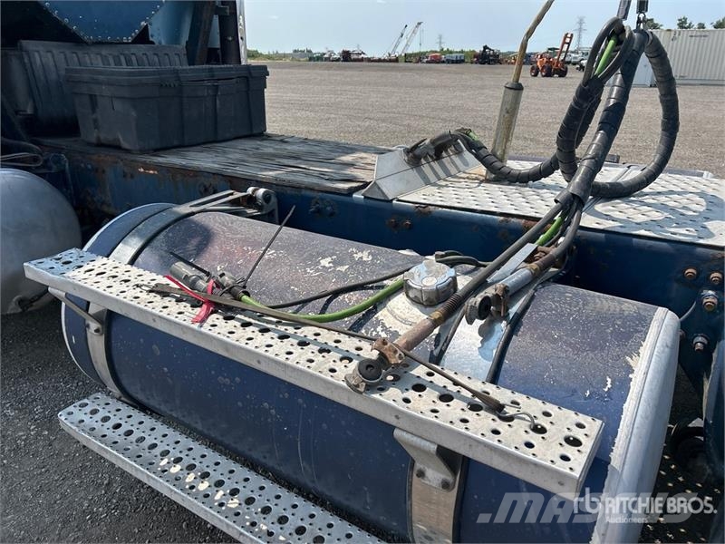 Freightliner Argosy Sadulveokid