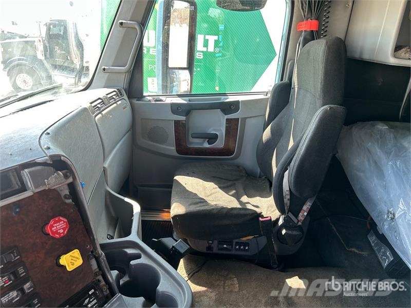 Freightliner Argosy Prime Movers