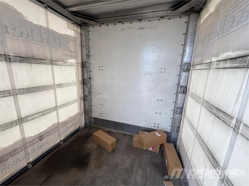 Freightliner Argosy Prime Movers