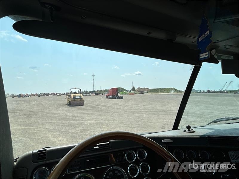 Freightliner Argosy Sadulveokid
