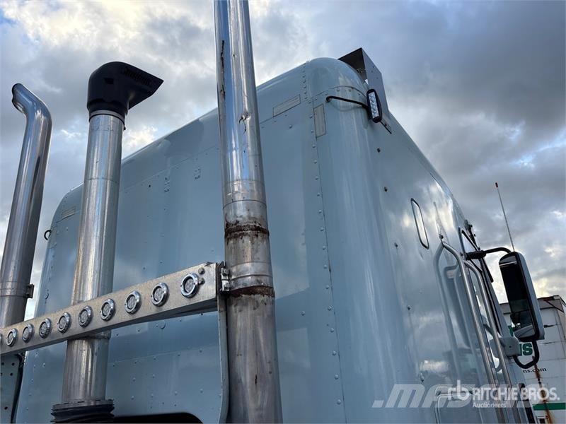 Freightliner Argosy Tractor Units