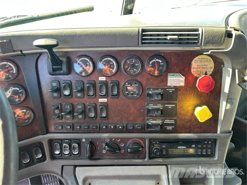 Freightliner Argosy وحدات الجر
