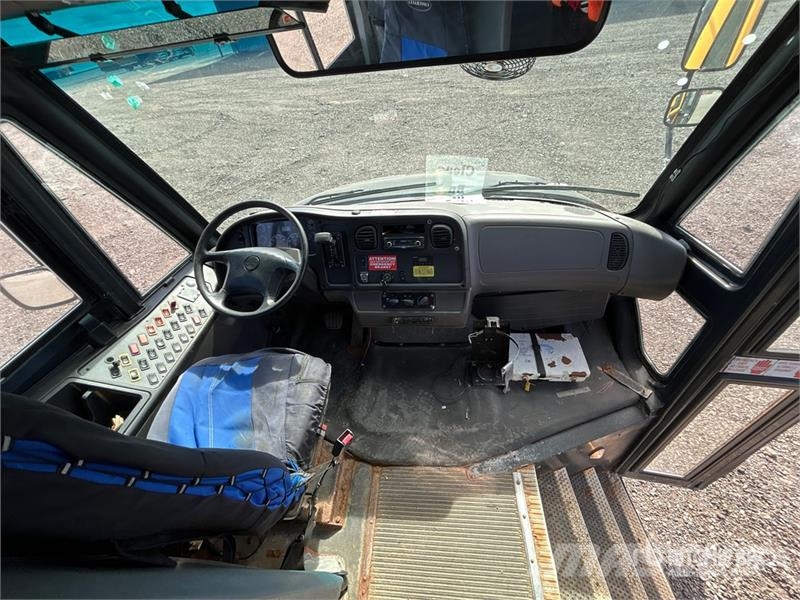 Freightliner B2 Mini buses