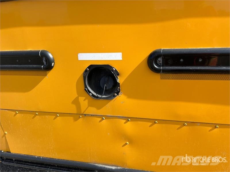 Freightliner B2 Mini buses