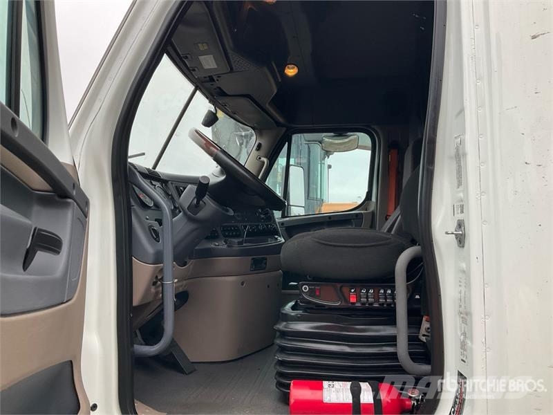 Freightliner Cascadia 113 Sattelzugmaschinen