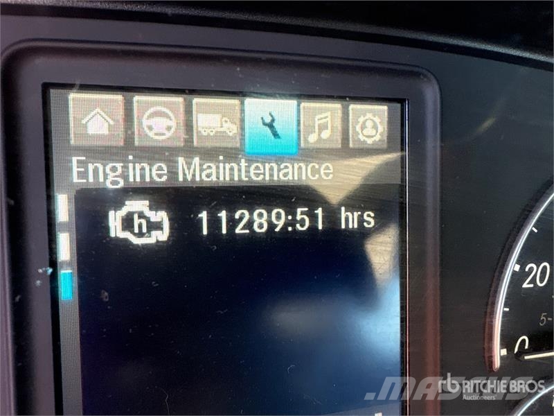 Freightliner Cascadia 126 Sadulveokid