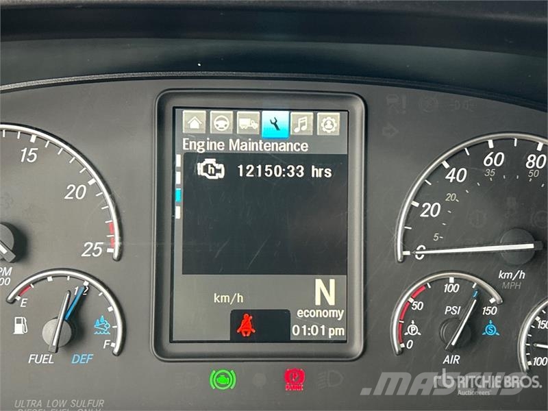 Freightliner Cascadia 126 وحدات الجر