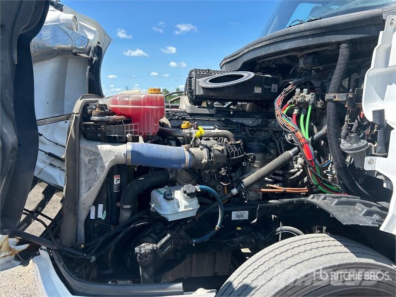 Freightliner Cascadia 126 Tractor Units