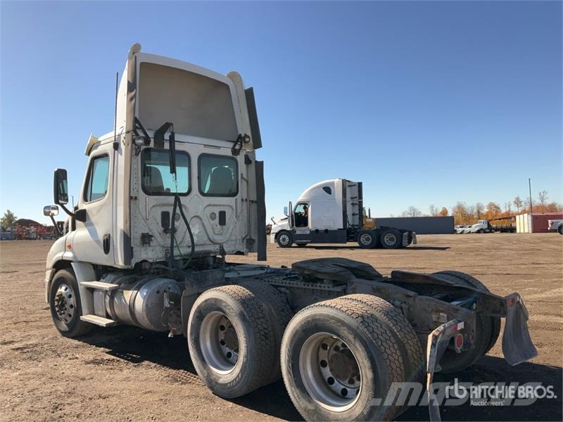 Freightliner Cascadia 113 Tracteur routier