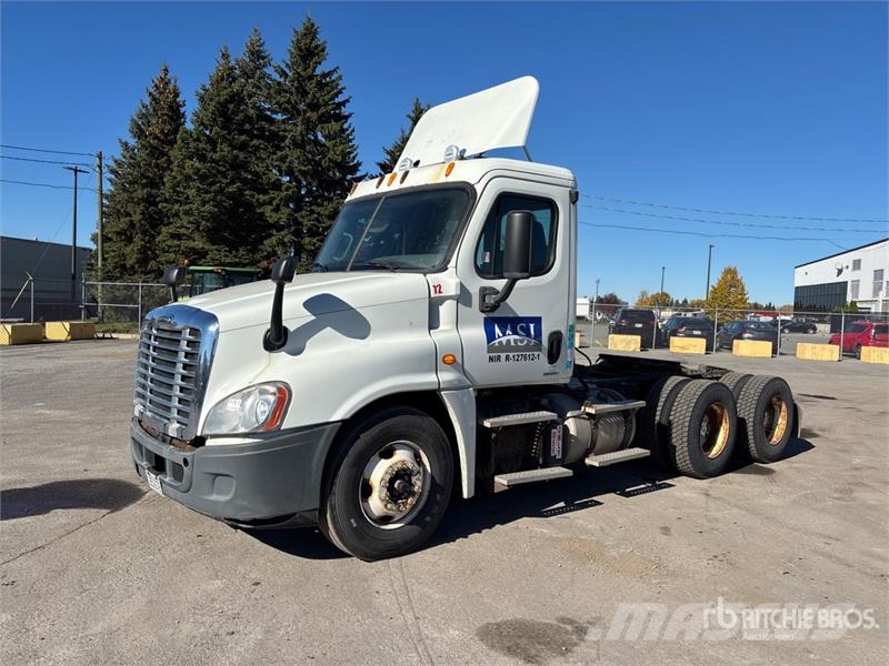 Freightliner Cascadia 125 وحدات الجر