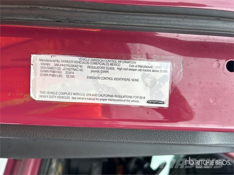 Freightliner Cascadia 126 6x4 T/A Sleeper Truck Tractor Cavalos mecânicos