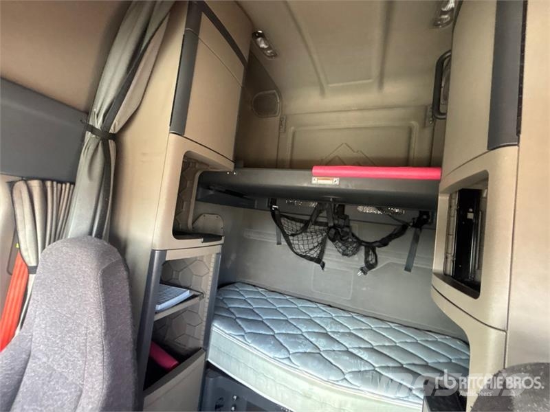 Freightliner Cascadia 125 6x4 T/A Sleeper Truck Tractor Motrici e Trattori Stradali