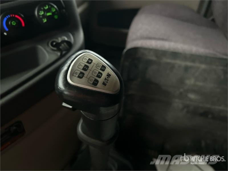 Freightliner Cascadia 125 6x4 T/A Sleeper Truck Tractor Motrici e Trattori Stradali
