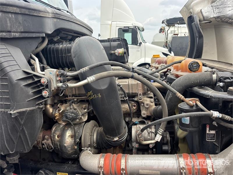 Freightliner Cascadia 126 Naudoti vilkikai