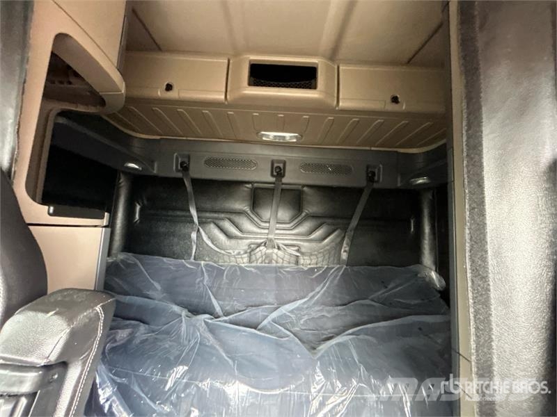 Freightliner Cascadia 113 Trekkers