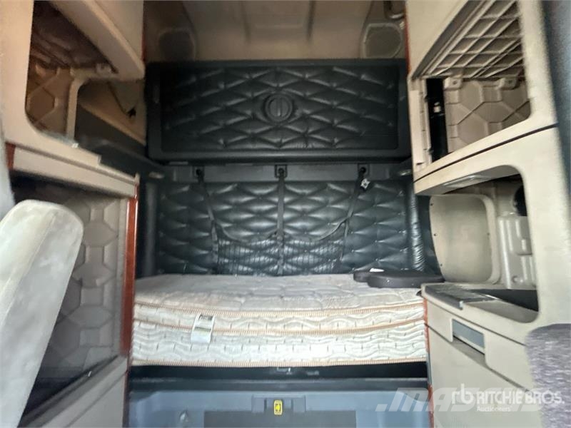Freightliner Cascadia 125 6x4 T/A Sleeper Truck Tractor Motrici e Trattori Stradali