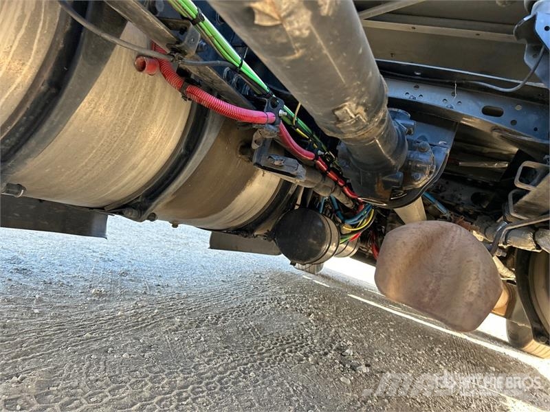 Freightliner Cascadia 126 وحدات الجر